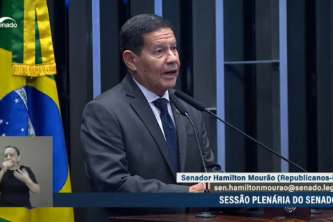 ‘Não há o que justifique a omissão da Justiça Militar’, diz Mourão sobre investigação da PF