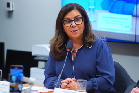 Juíza que disse que magistrados ‘mal têm lanche’ recebeu R$ 710 mil em salário em 2025