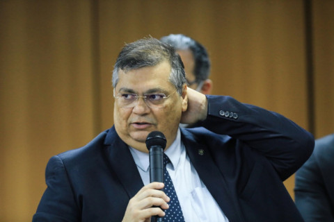 Flávio Dino não comparece à Câmara pela segunda vez e diz que teme deputados que ‘andam armados’v