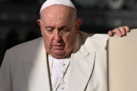 Com sintomas leves de gripe, Papa Francisco volta a cancelar agenda