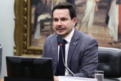 CCJ da Câmara aprova castração química como condição para liberdade condicional de estupradores