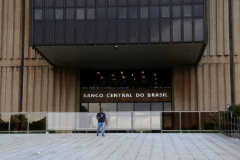 Déficit primário de 2025 segue em 0,50% do PIB pela quarta semana consecutiva