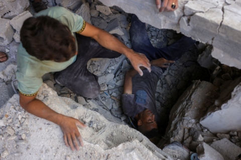 ‘Cerca de 2,5 mil corpos permanecem sob escombros’, estima Ministério da Saúde de Gaza