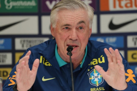 Ancelotti confirma Raphinha como titular contra o Paraguai, e quer vitória como presente de aniversário