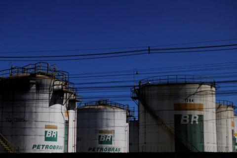 Petrobras vai tentar segurar preço dos combustíveis apesar de conflito entre Israel e Hamas – Headline News, edição das 23hv