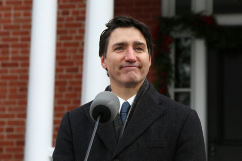 Trudeau anuncia renúncia, mas diz que seguirá como primeiro-ministro do Canadá até escolha de substituto