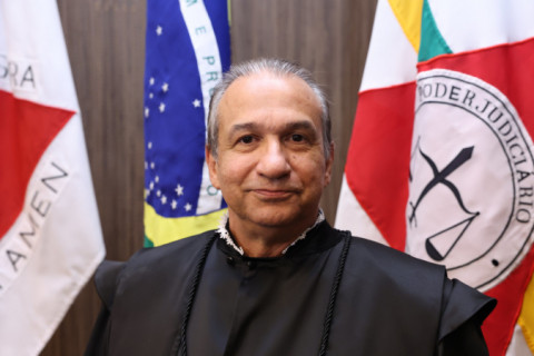 CNJ identifica novas denúncias de assédio e afasta desembargador de MG