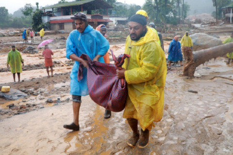 Deslizamentos de terra deixam pelo menos 49 pessoas mortas no sul da Índia