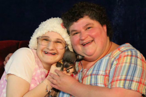Gypsy Rose Blanchard é libertada de prisão nos EUA após matar a mãe por invenção de doenças