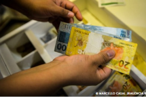 Prazo para pagar Darf, Simples e Previdência acaba hoje