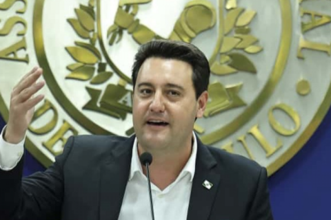 Ratinho Jr. desiste de concorrer à presidência em 2026