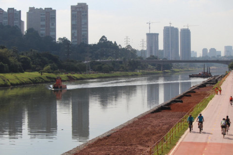 Saneamento no rio Pinheiros gera R$ 8 bilhões em benefícios econômicos em 22 anos
