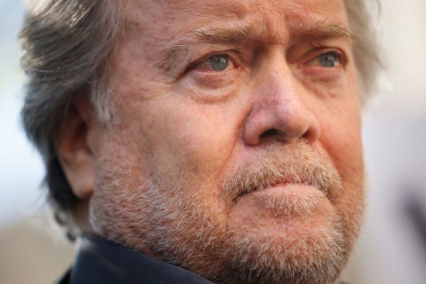 Steve Bannon, ex-assessor de Trump, deve se entregar à Justiça até 1º de julho