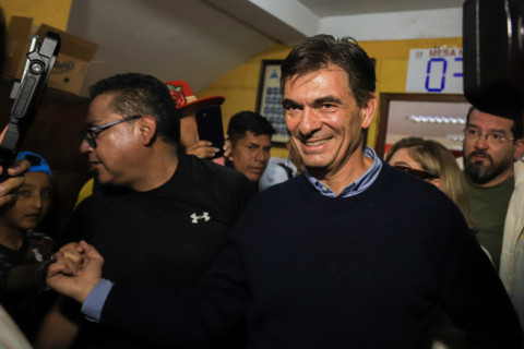 Rodrigo Paz é eleito presidente da Bolívia