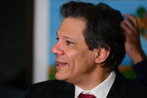vHaddad vai à Cidade do Cabo para evento do NDB, de olho em moeda única, G20 e presidência dos Brics