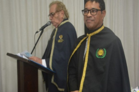 Academia de Cultura da Bahia dá posse a Silvio Pereira, escritor de Alagoinhas