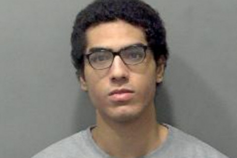 Adolescente britânico é condenado a prisão perpétua após matar própria família e planejar massacre