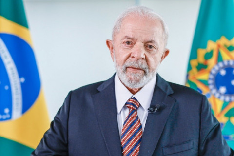 Pesquisa Ipec aponta que 42% dos brasileiros avaliam atuação do governo em segurança e saúde como ruim ou péssima