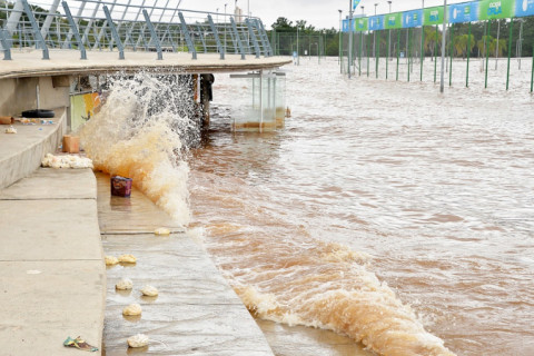 Uma em cada três cidades não tem sistema de drenagem, aponta pesquisa