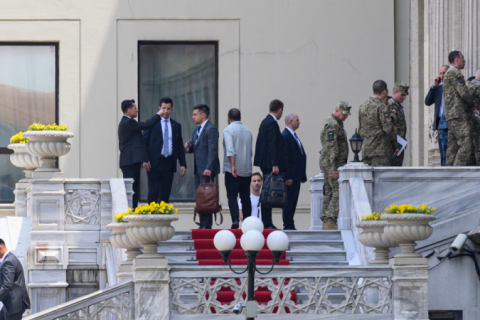 Rússia e Ucrânia discutem cessar-fogo na Turquia nesta segunda-feira