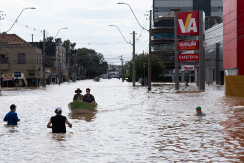 Moradora de São Leopoldo (RS): ‘Não estão chegando muitas doações pro interior’
