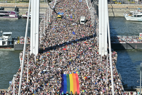 Hungria proíbe Parada do Orgulho em repressão à comunidade LGBTQIA+