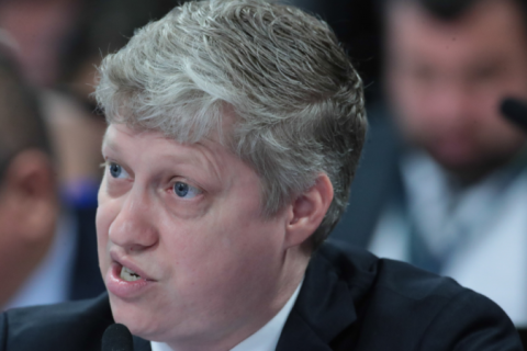 Comissão aprova isenção de visto para turistas de Austrália, Canadá e EUA