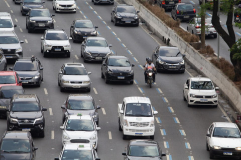 Câmara aprova ‘botão do pânico’ em aplicativos de transporte