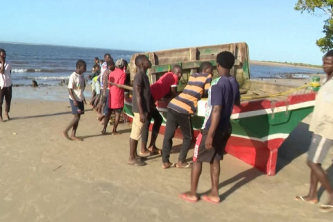 Naufrágio de barco de pesca deixa mais de 90 mortos em Moçambique
