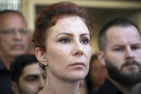 Liderança do PL manifesta apoio a Carla Zambelli, que teria se apresentado voluntariamente às autoridades italianas