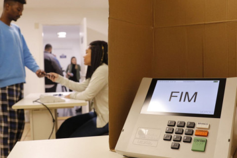 Eleições municipais deste ano não terão voto em trânsito