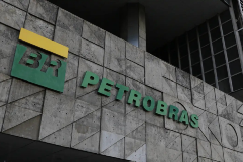 Petrobras faz nova descoberta de petróleo na Bacia de Campos