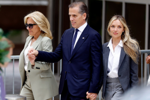 Filho de Joe Biden é considerado culpado por adquirir arma ilegalmente nos EUA