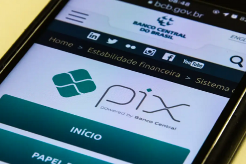 Banco Central adia lançamento do Pix Automático para junho de 2025