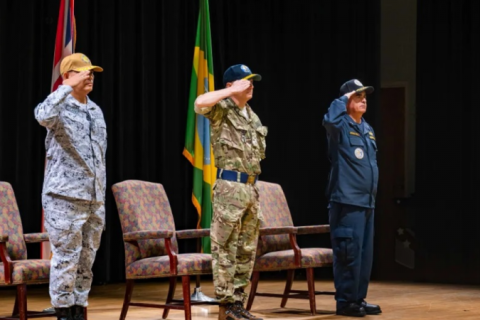 Marinha do Brasil assume força-tarefa contra piratas no Mar Vermelho