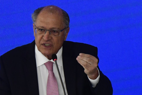 Alckmin diz que responsabilidade fiscal é um dever de todos e reforma tributária vai trazer eficiência econômica
