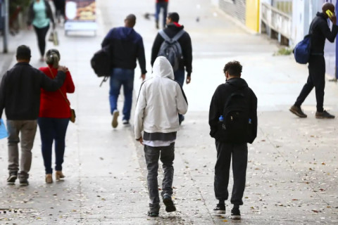 Inverno começa nesta quinta com a maior noite do ano
