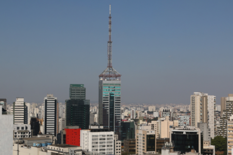 Calor segue no Sudeste e acumulado de chuva pode chegar a 60 mm no Norte nesta segunda-feira