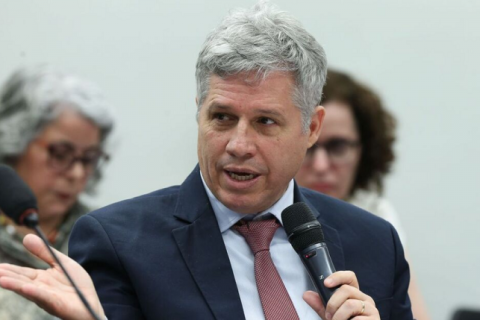 Diretor da Conab é destituído após irregularidades em leilão de arroz importado