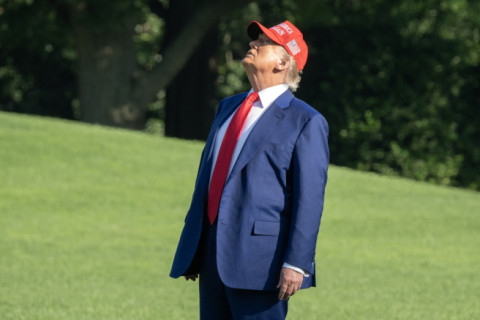 Trump anuncia ataque dos Estados Unidos a três instalações nucleares do Irã