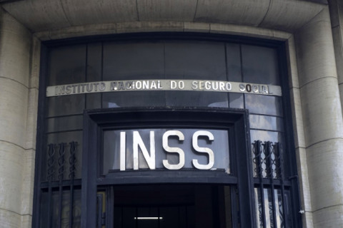 Câmara dos Deputados deve votar urgência do PL sobre descontos do INSS nesta terça-feira