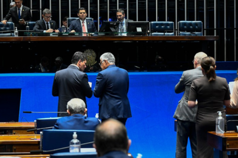 Proteção de crianças no ambiente digital será votada nesta quarta-feira, anuncia Davi Alcolumbre