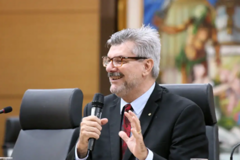 STJ afasta ministro Marco Buzzi em meio a acusações de importunação sexual