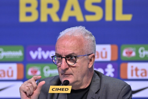 Dorival pede cautela à seleção para jogo contra a Venezuela: ‘Compromisso difícil’