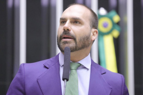 PF determina retorno imediato de Eduardo Bolsonaro ao cargo de policial federal no RJc