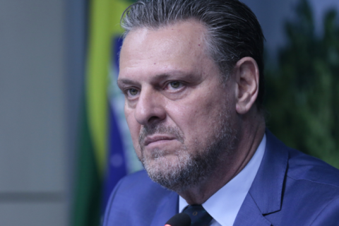 Ministro da Agricultura teme alta dos combustíveis com guerra na Faixa de Gaza