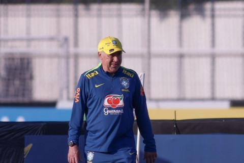 Ancelotti compara estilos de futebol da Europa e América do Sul