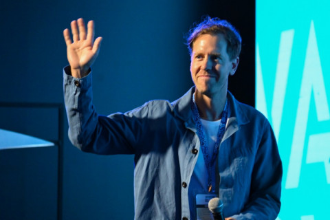 Vettel considera volta à F1 nos bastidores e pede ‘pés no chão’ a Bortoleto