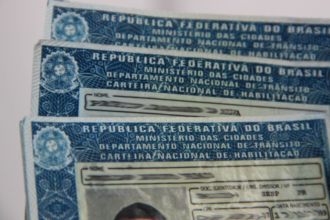 Exame toxicológico obrigatório para motoristas de categorias C, D e E deve ser feito até amanhã