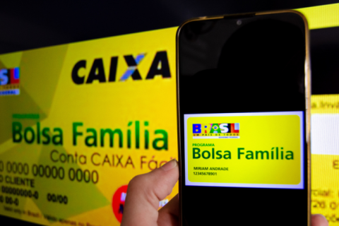 Governo vai bloquear beneficiários do Bolsa Família com CPF irregular a partir de janeiro